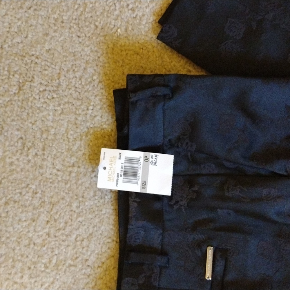 Michael Michael Kors Petite Black Floral Dress Pants - Picture 4 of 9